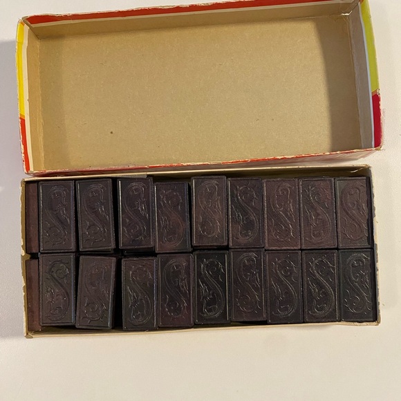 Vintage Halsam Dragon Dominoes Set - Picture 6 of 7